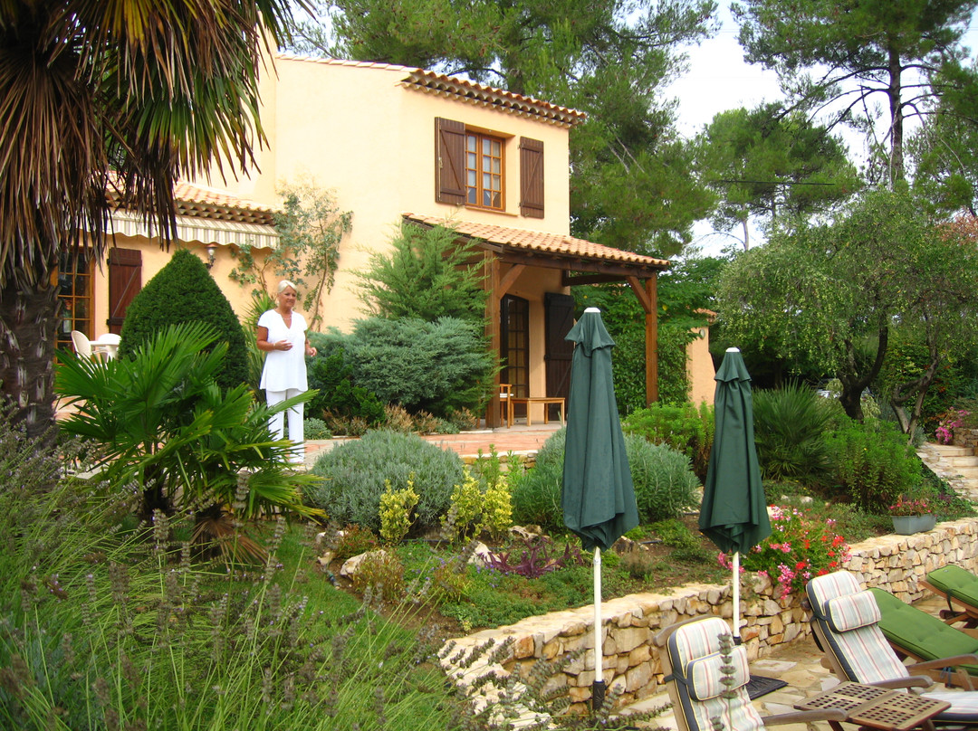 Le Clos des Lavandes主图