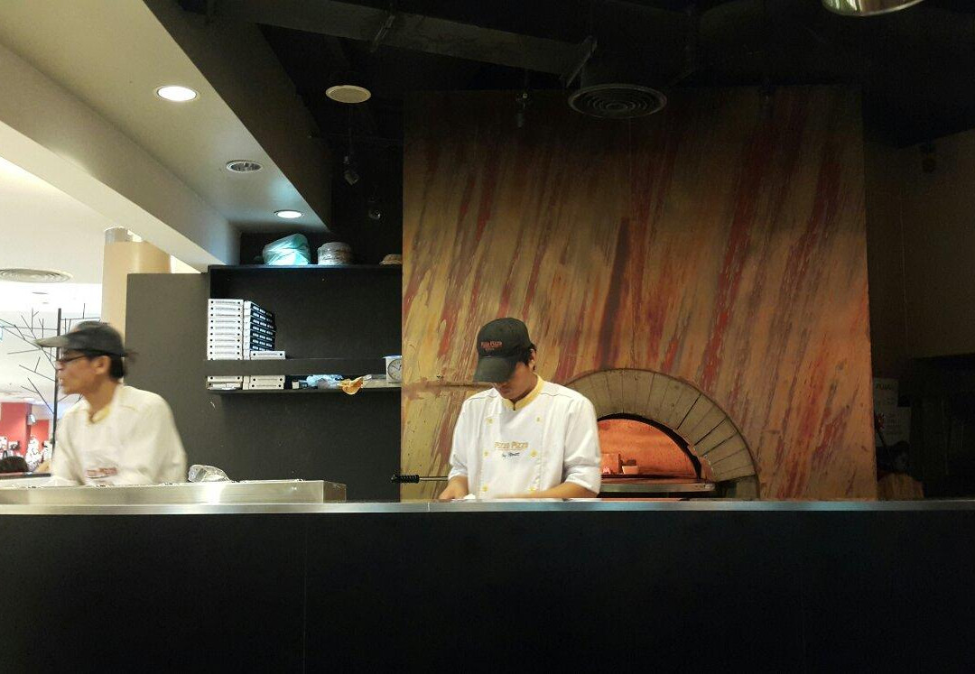 พิซซ่าพิซซ่า (ตุ๊ก ญาณี)