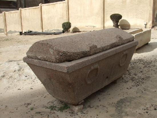 Mustafa Kamel Necropolis-亚历山大必去景点