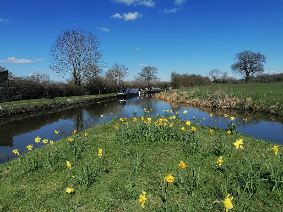 Clarence Mill & Adelphi Mill Canalside-Bollington必去景点