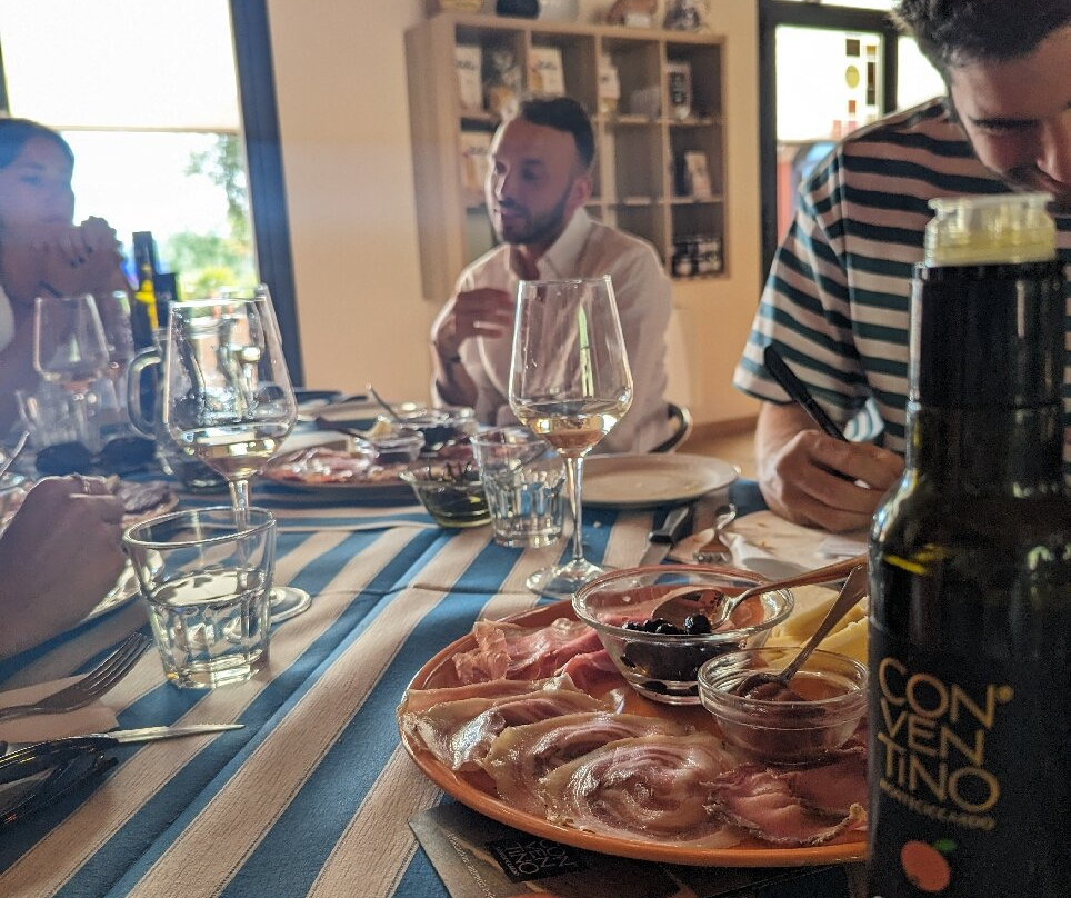 Conventino Monteciccardo Wines and EVO Oils景点图片