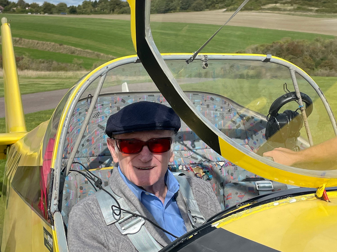 London Gliding Club-Day Classes景点图片