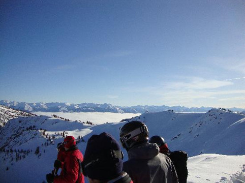 Selkirk Snowcat Skiing-Meadow Creek必去景点