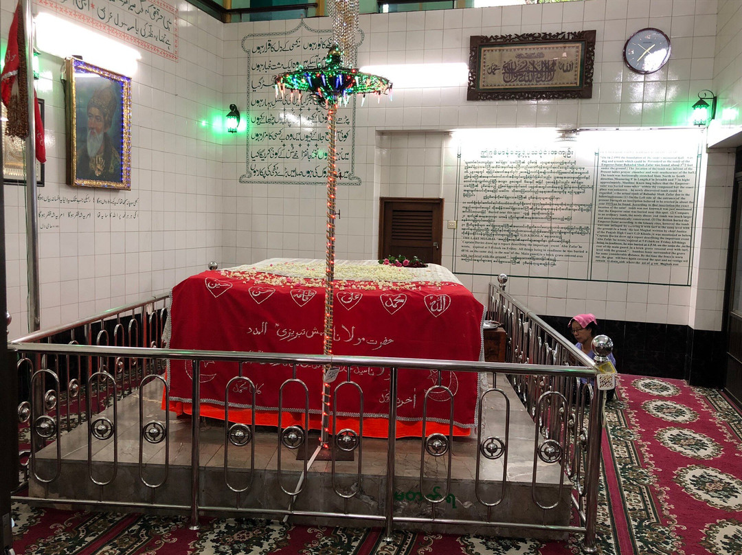 Tomb of Bahadur Shah Zafar-仰光必去景点