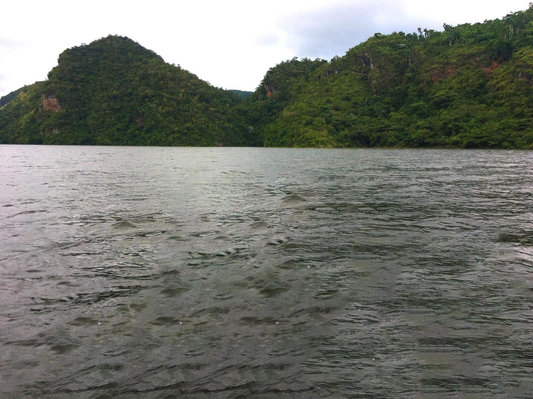 Embalse Hanabanilla-特立尼达必去景点