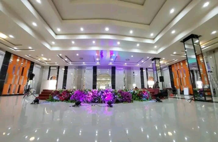 Fortune Front One Hotel Kendari主图