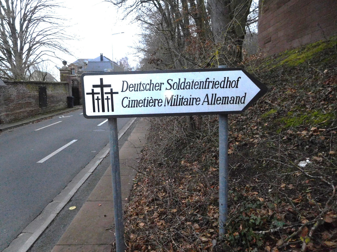 Deutscher Soldatenfriedhof-博韦必去景点