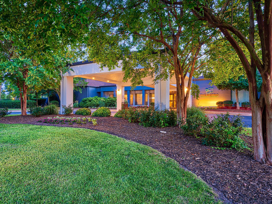 Courtyard by Marriott Hampton Coliseum Central主图