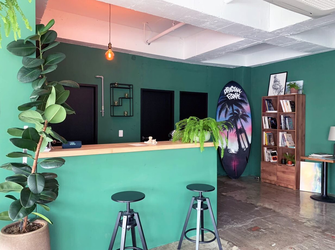 Naughty Muse Studios-釜山必去景点