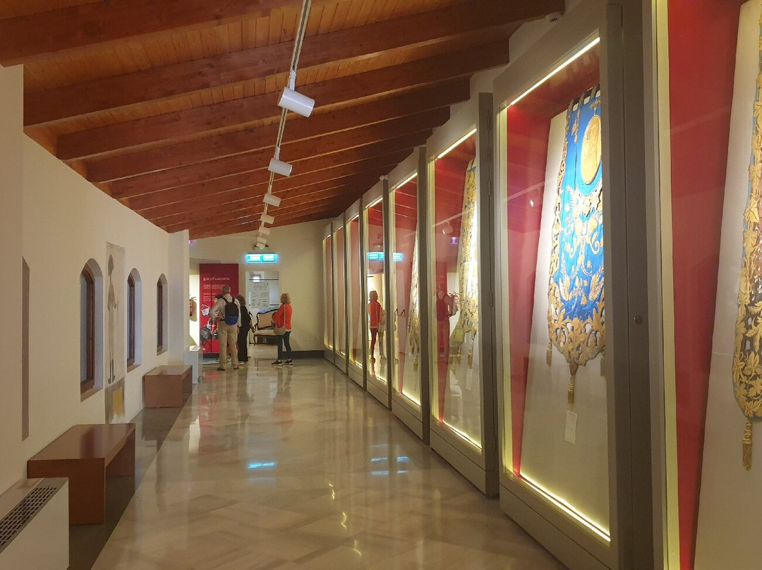 Museo Azul de la Semana Santa-洛尔卡必去景点