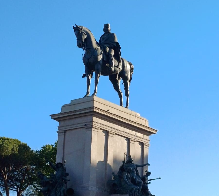 Monumento a Garibaldi-罗马必去景点