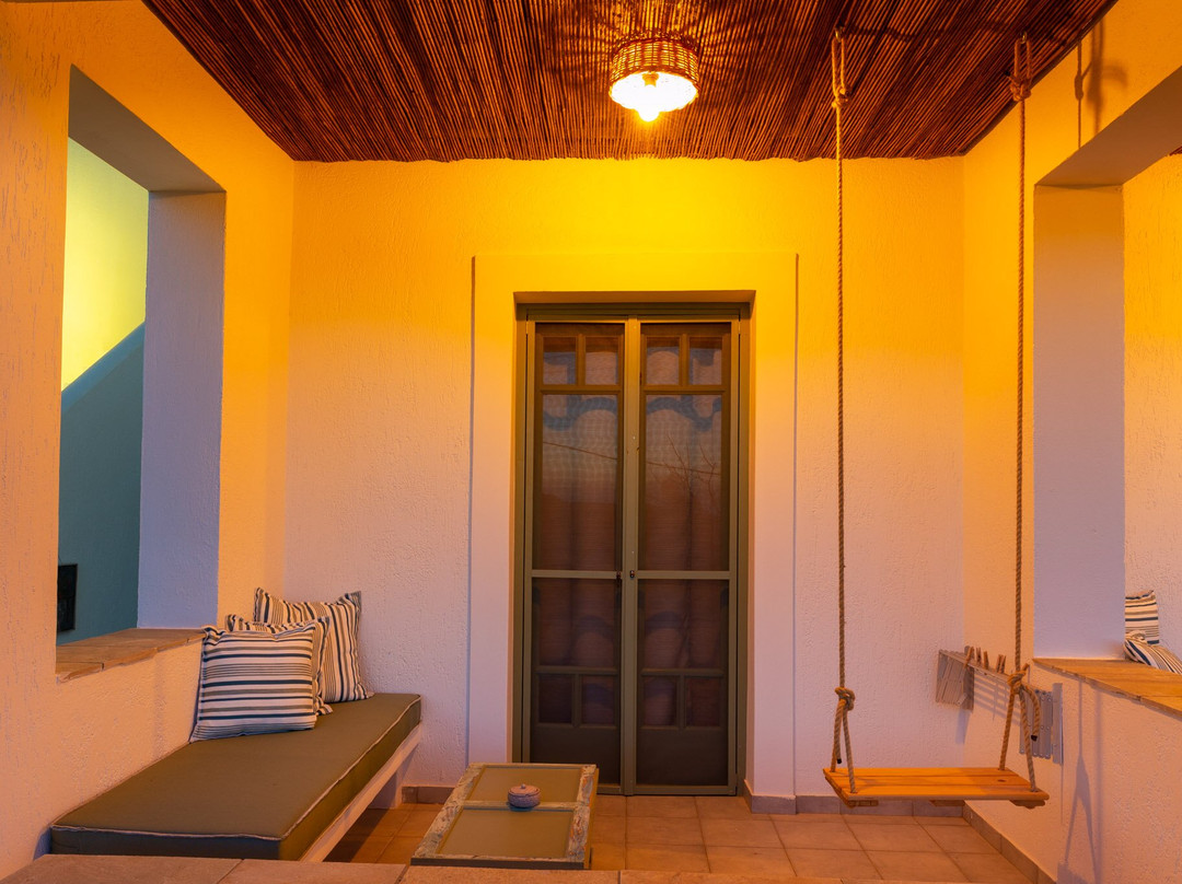 Ailouros Summer Hotel主图