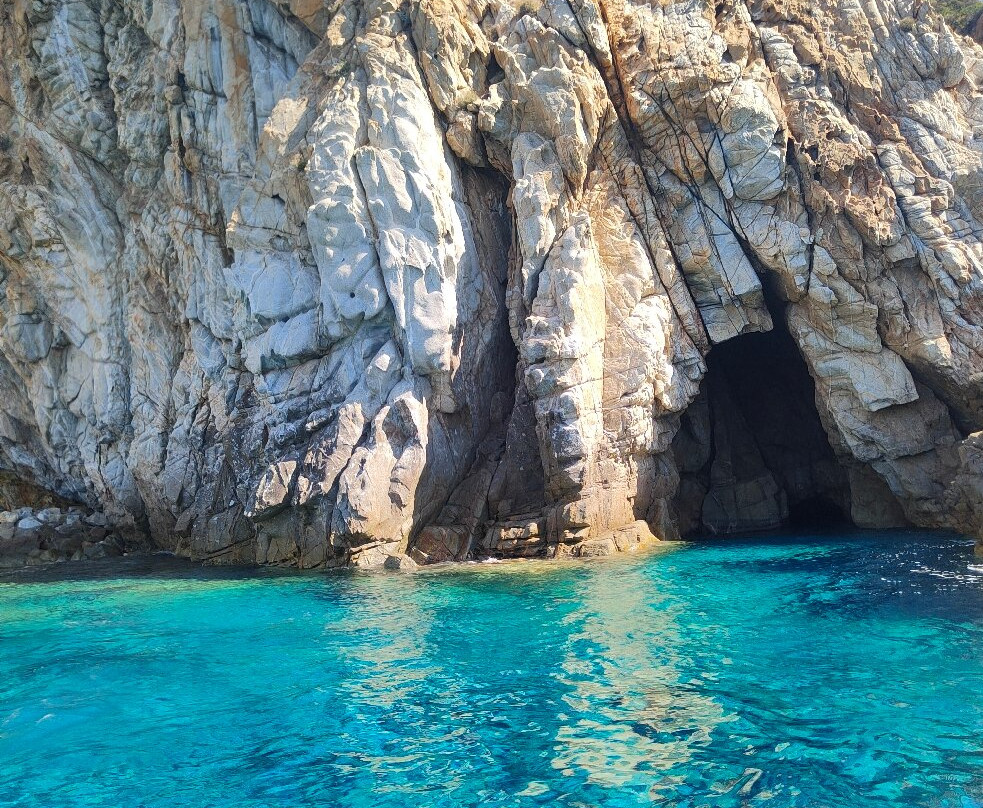 Blue Shark Noleggio Barche-Campese必去景点