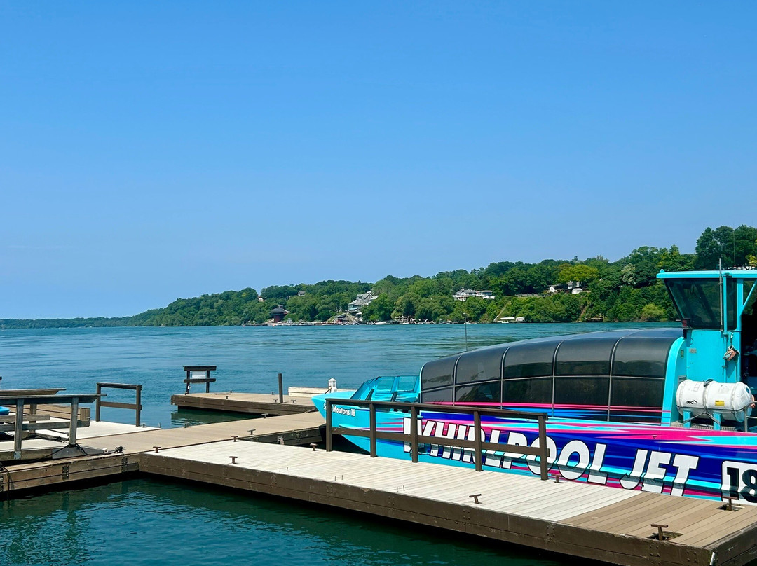 Whirlpool Jet Boat Tours-滨湖尼亚加拉必去景点