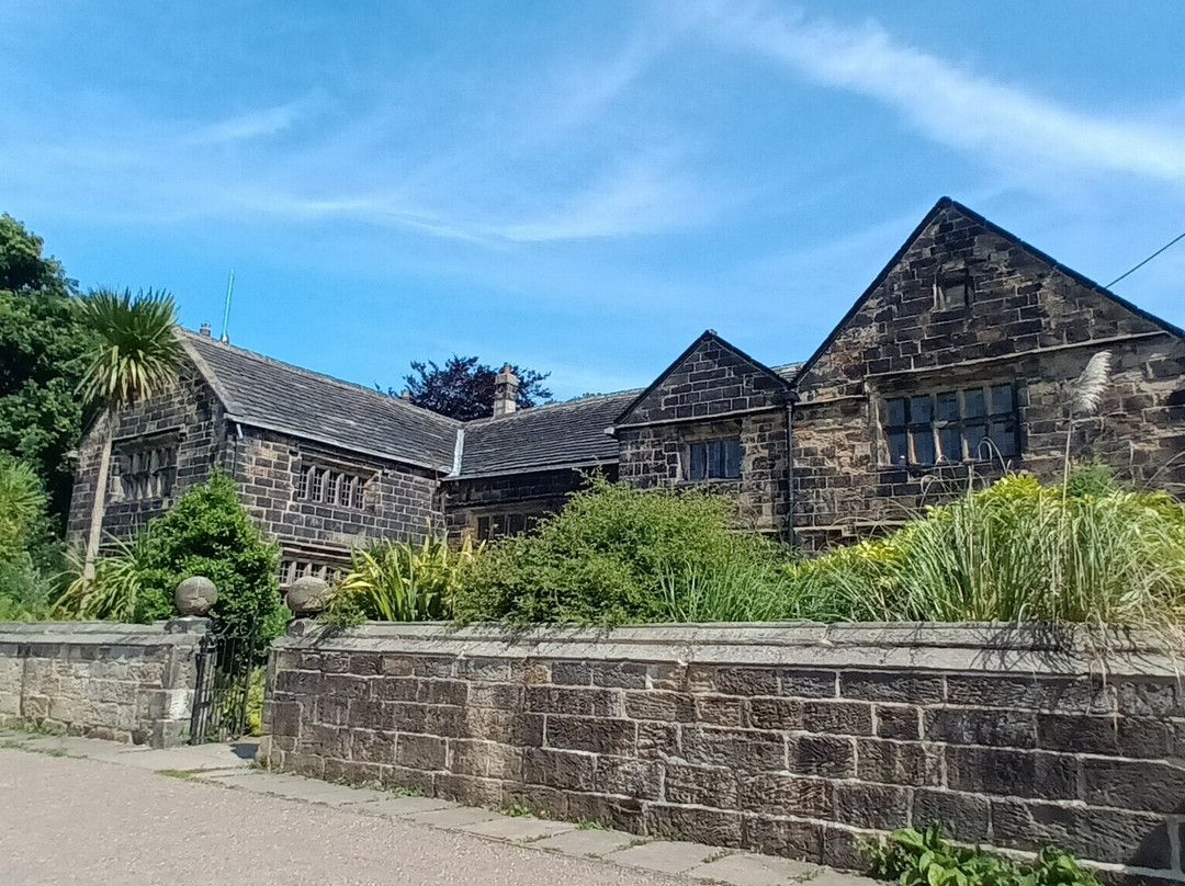 Oakwell Hall and Country Park景点图片