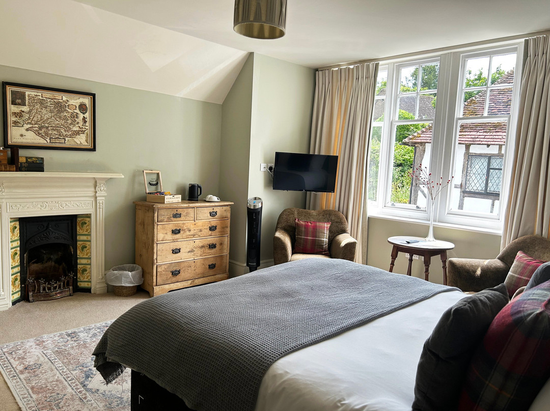 The Bear Inn, Hartfield主图