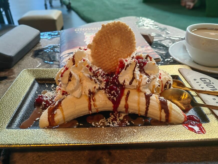 Giovanni L. - Gelato De Luxe - Lübeck, Luv Shopping