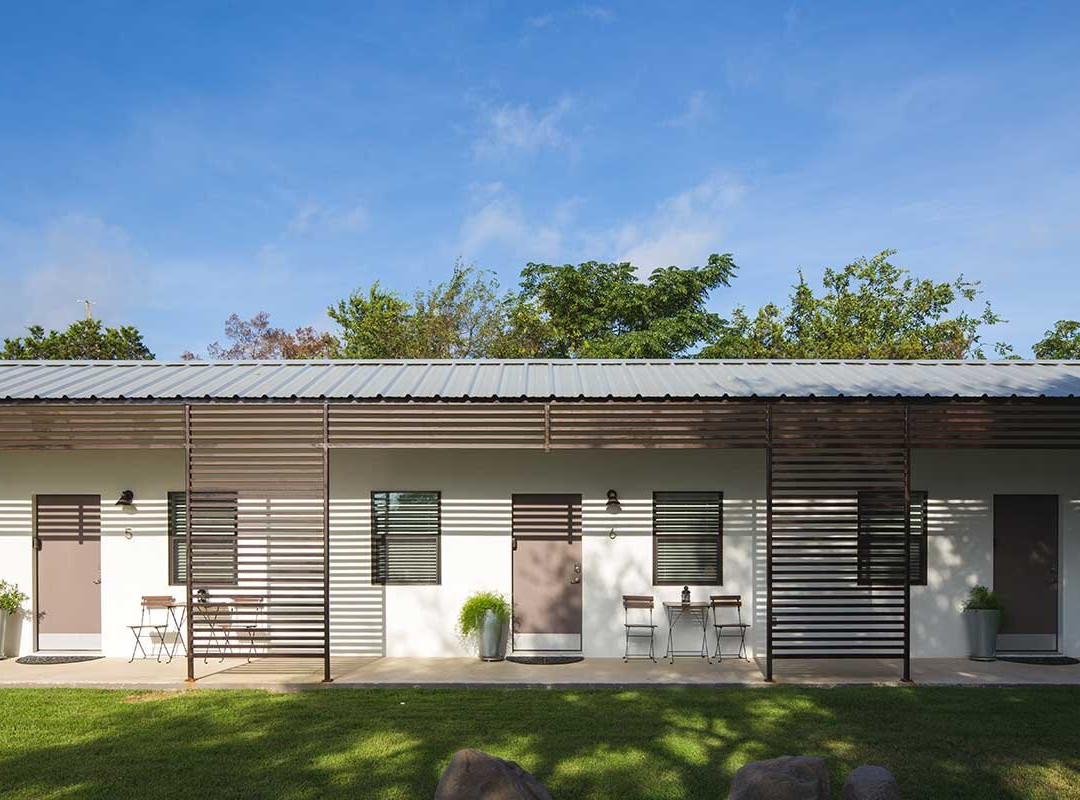 Hotel Flora And Fauna主图