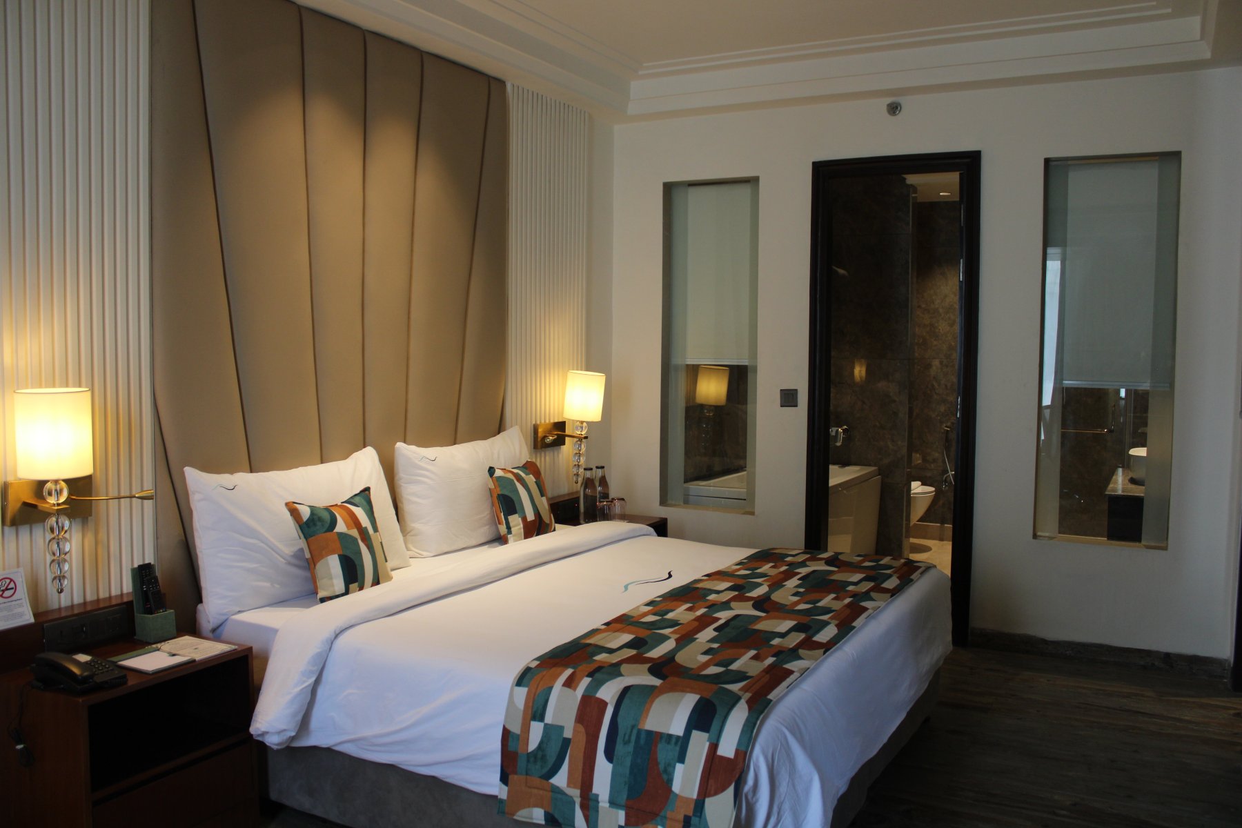 阿姆利则 Blueslezz 住宅酒店-客卧