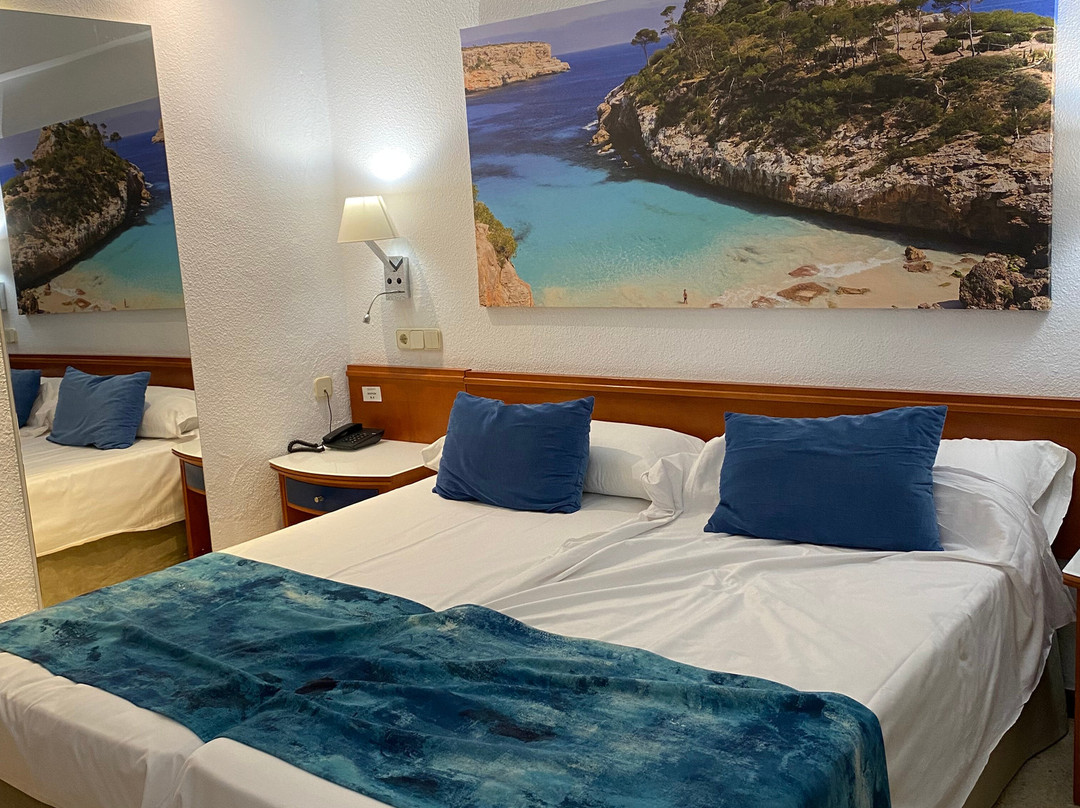 Universal Hotel Romántica主图