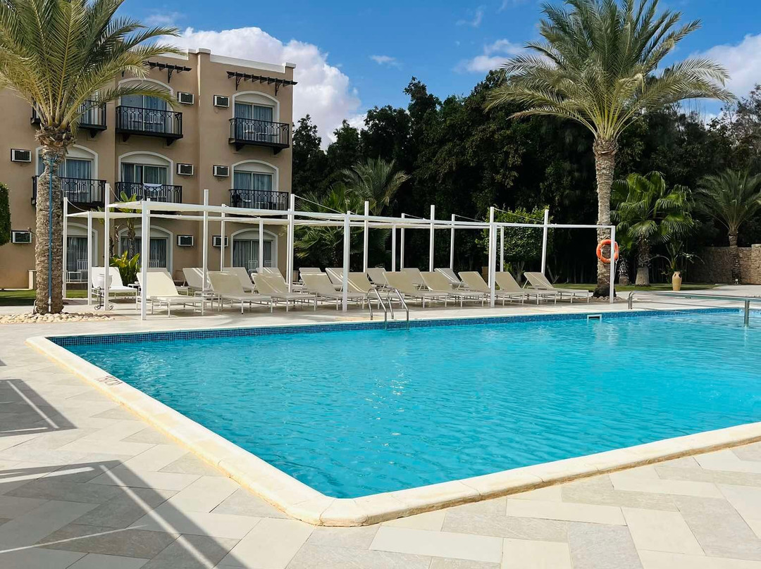 JAZ Neo Almazino, Almaza Bay主图