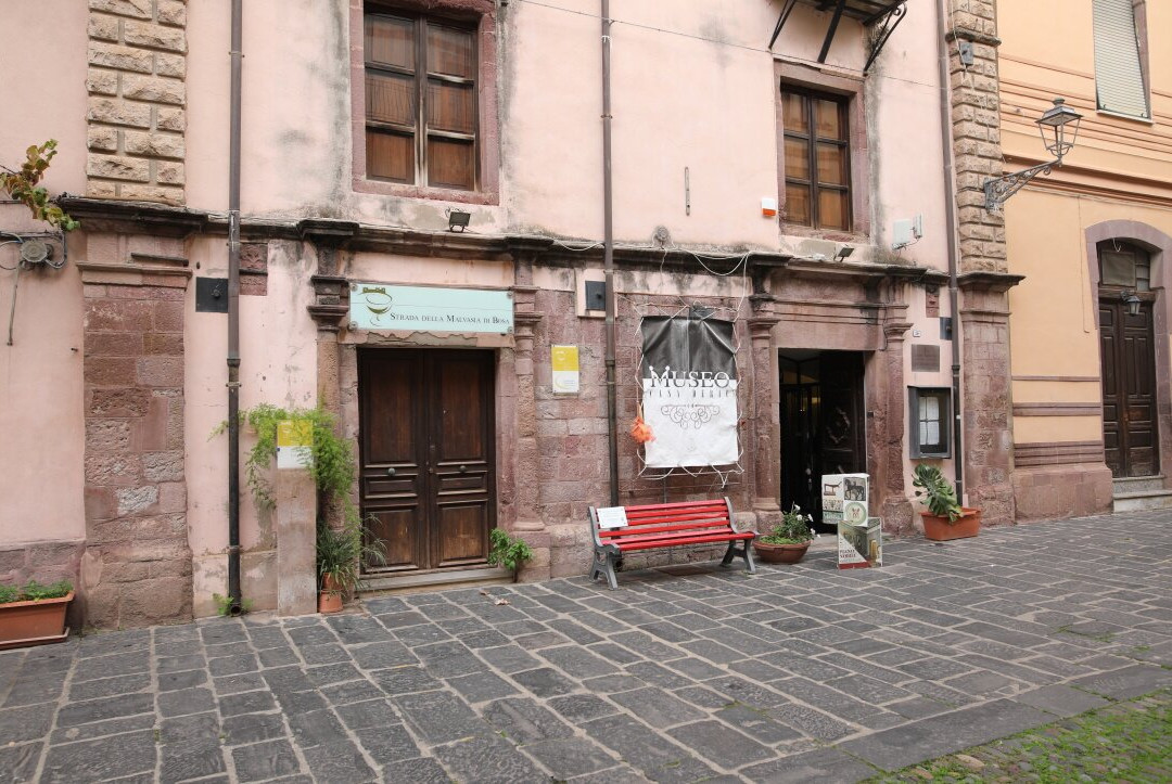 Museo Casa Deriu-博萨必去景点