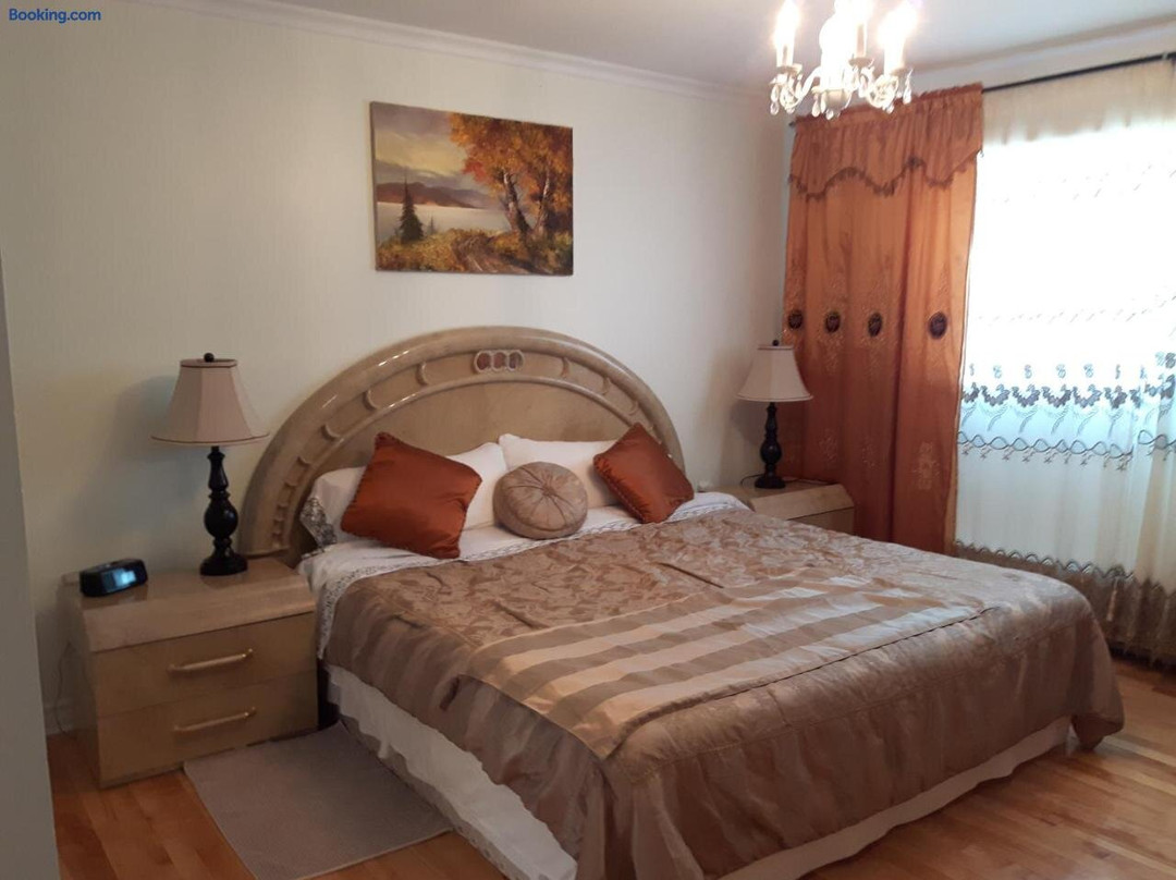 Three Bedroom Holiday Apartment