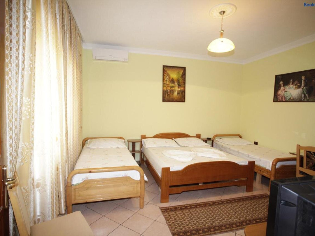 Alen Bar Hotel主图