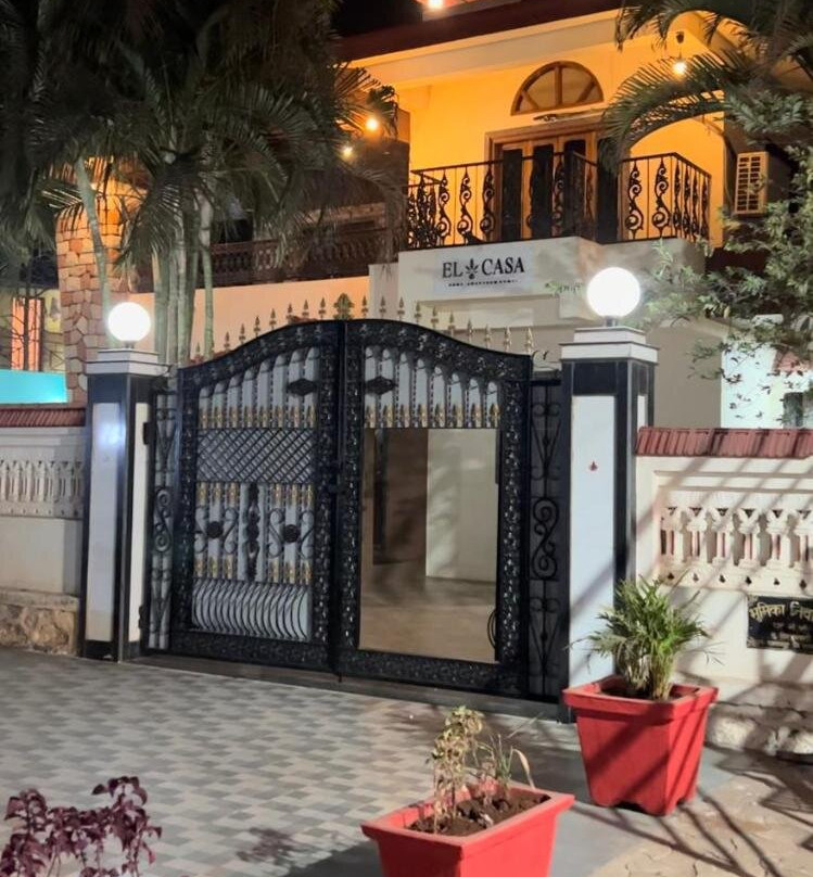 El Casa Private Room With Pool & BBQ Next To Imagica Khopoli