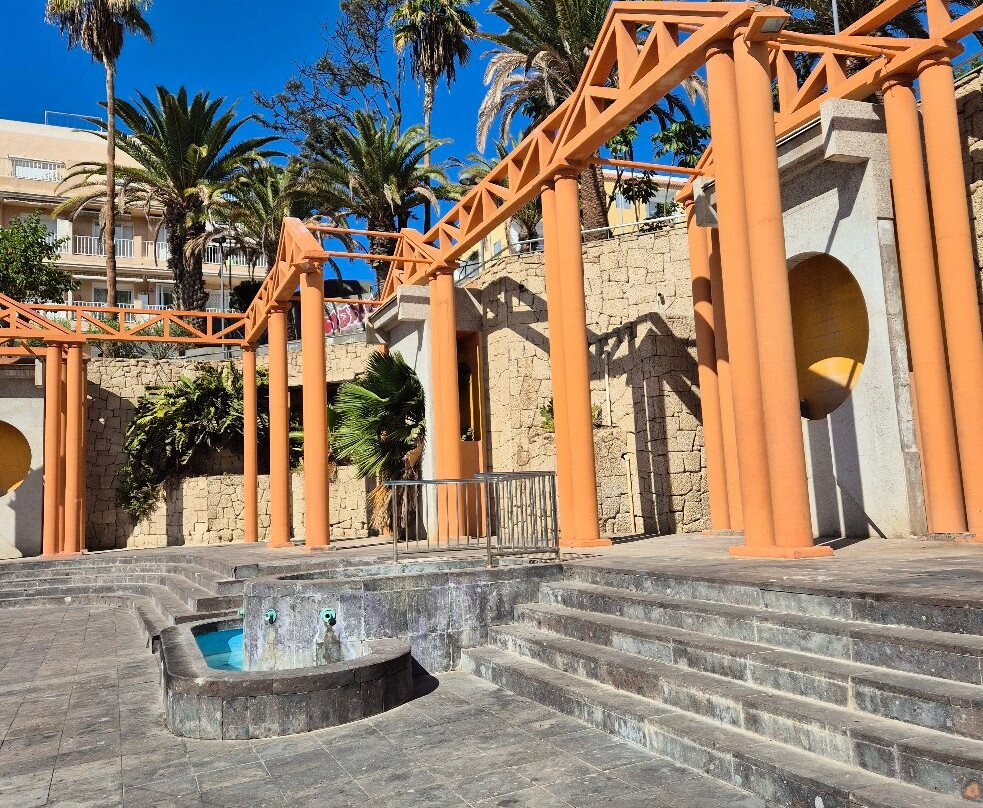 Plaza Pedro Garcia Cabrera-洛斯克里斯蒂亚诺斯必去景点