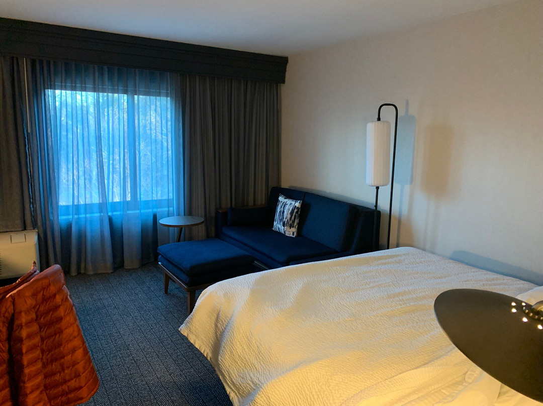 Courtyard Portland Airport主图