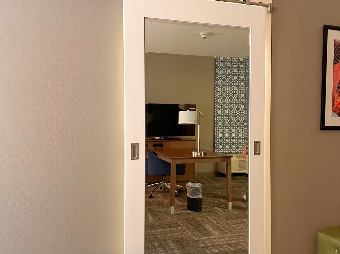 Hampton Inn And Suites Stroud主图