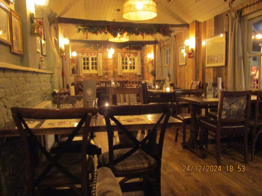 The White Lion主图