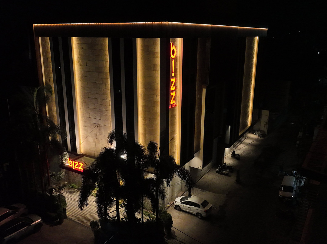 Bizz The Hotel