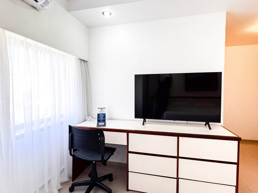 Royal Center Hotel主图