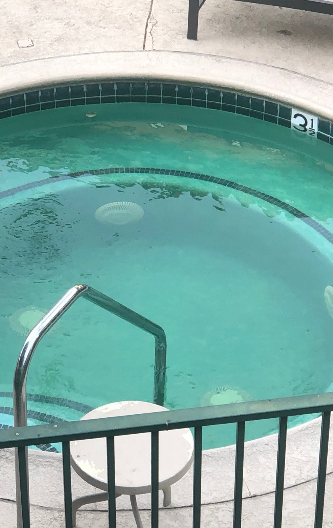 圣迪马斯贝斯特韦斯特套房酒店-泳池