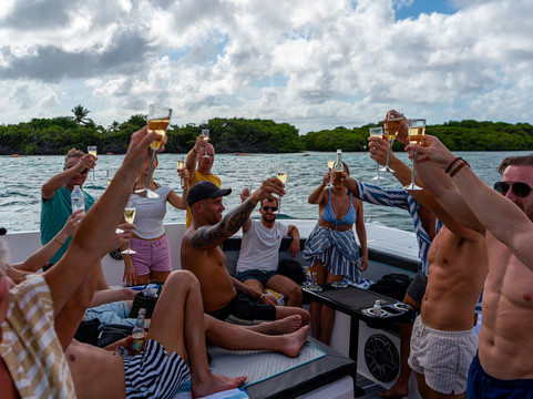 Strea Charters-奥腊涅斯塔德必去景点