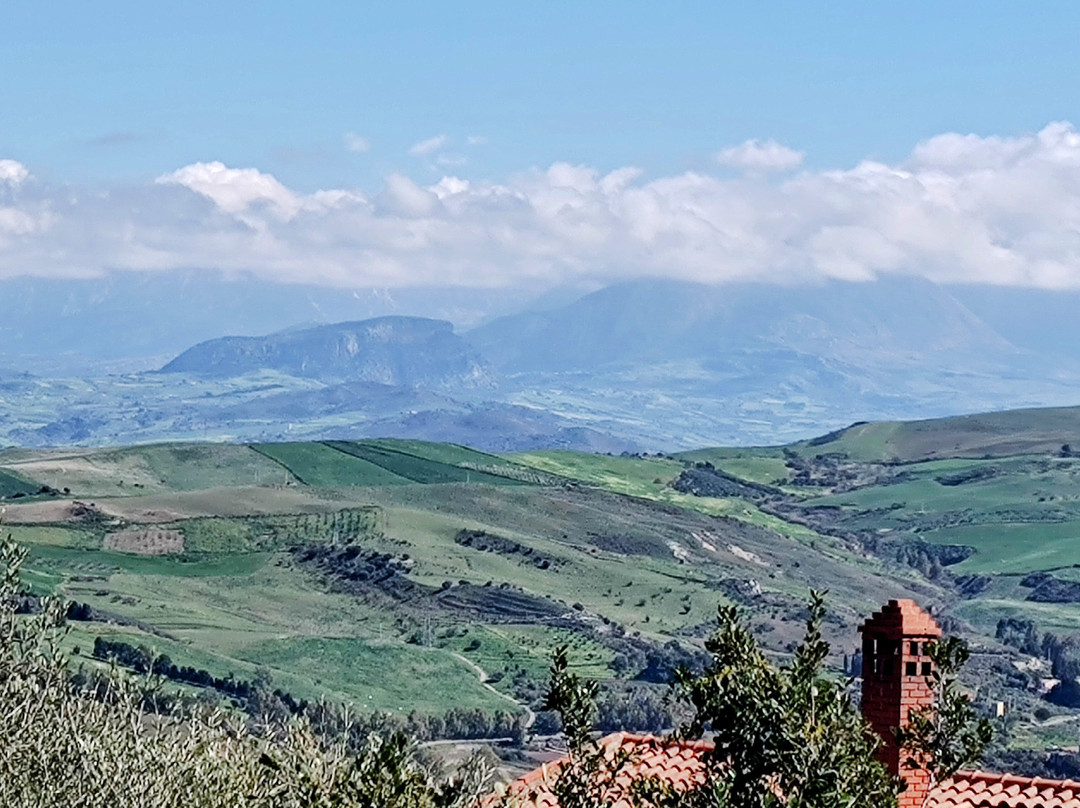 Zona Archeologica di Mura Pregne景点图片