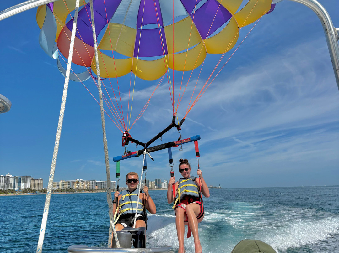 High Life Parasail-庞帕诺比奇必去景点
