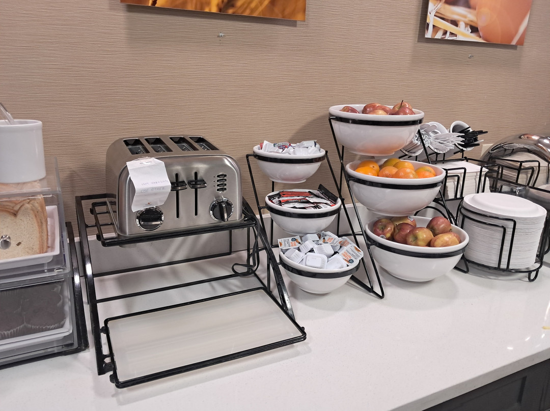 杜勒斯赫登凯富酒店主图