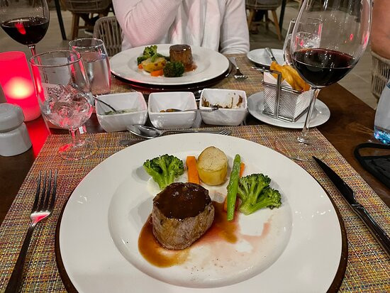 珊瑚岛悦宜湾酒店主图