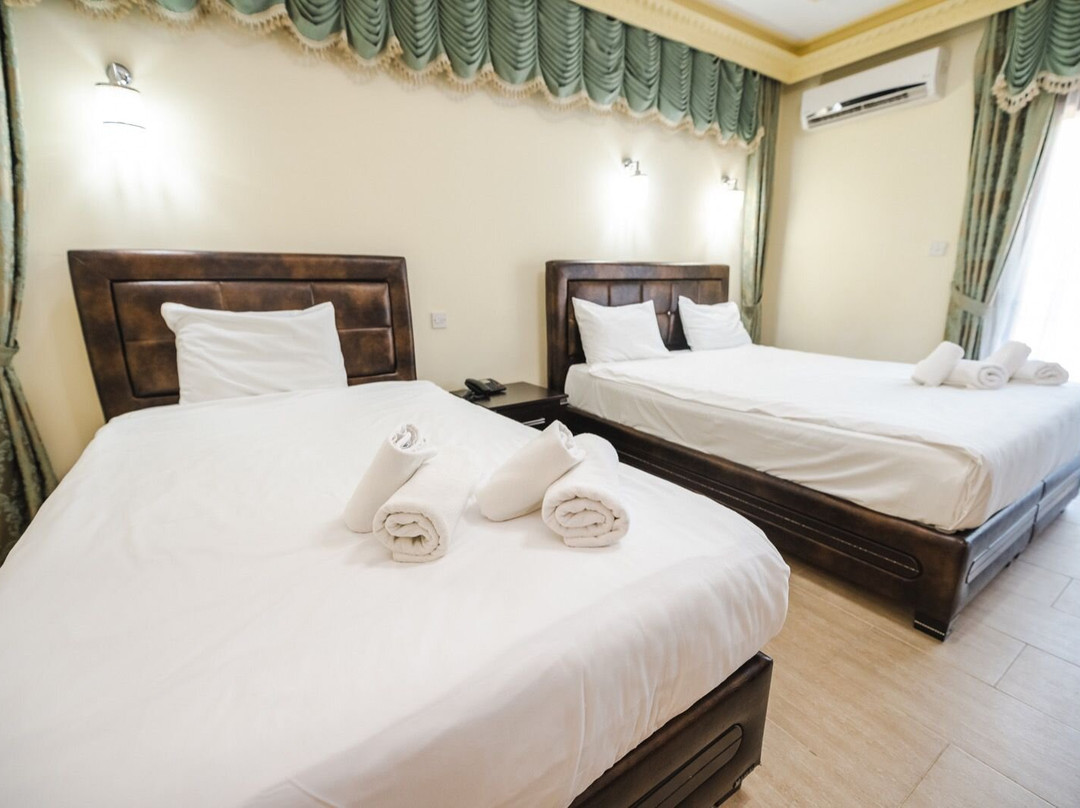 Riverside Garden Resort Hotel主图