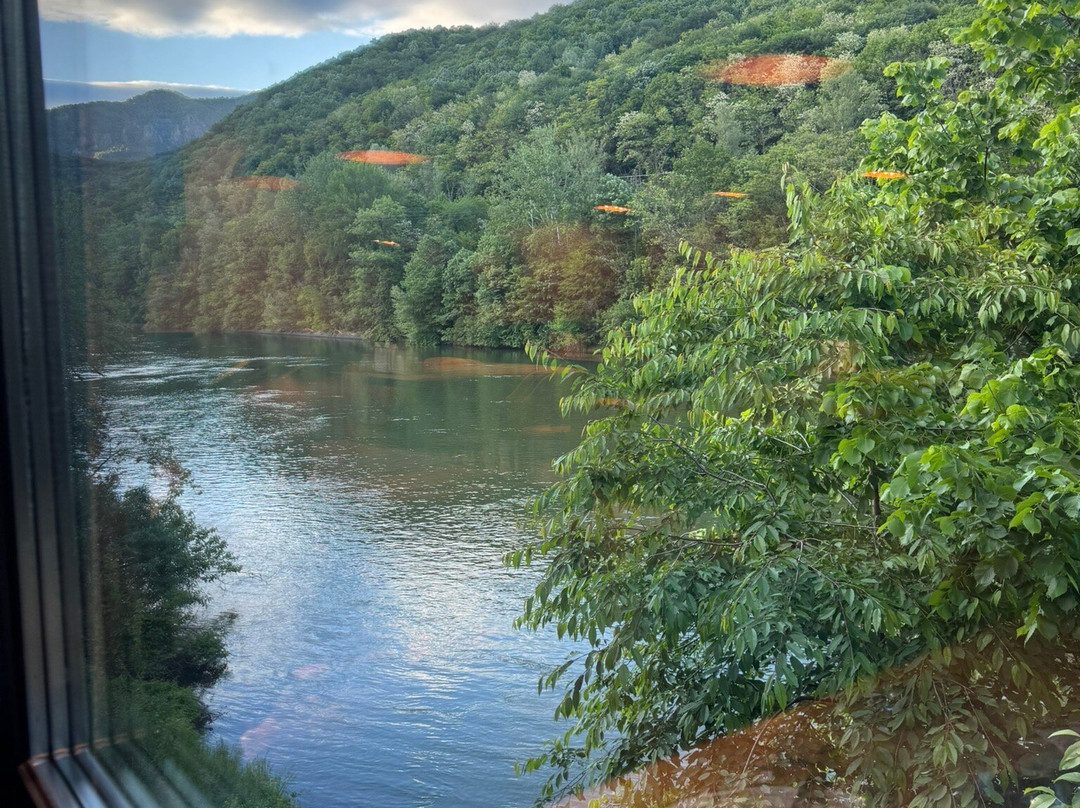 River Hotel & Spa主图