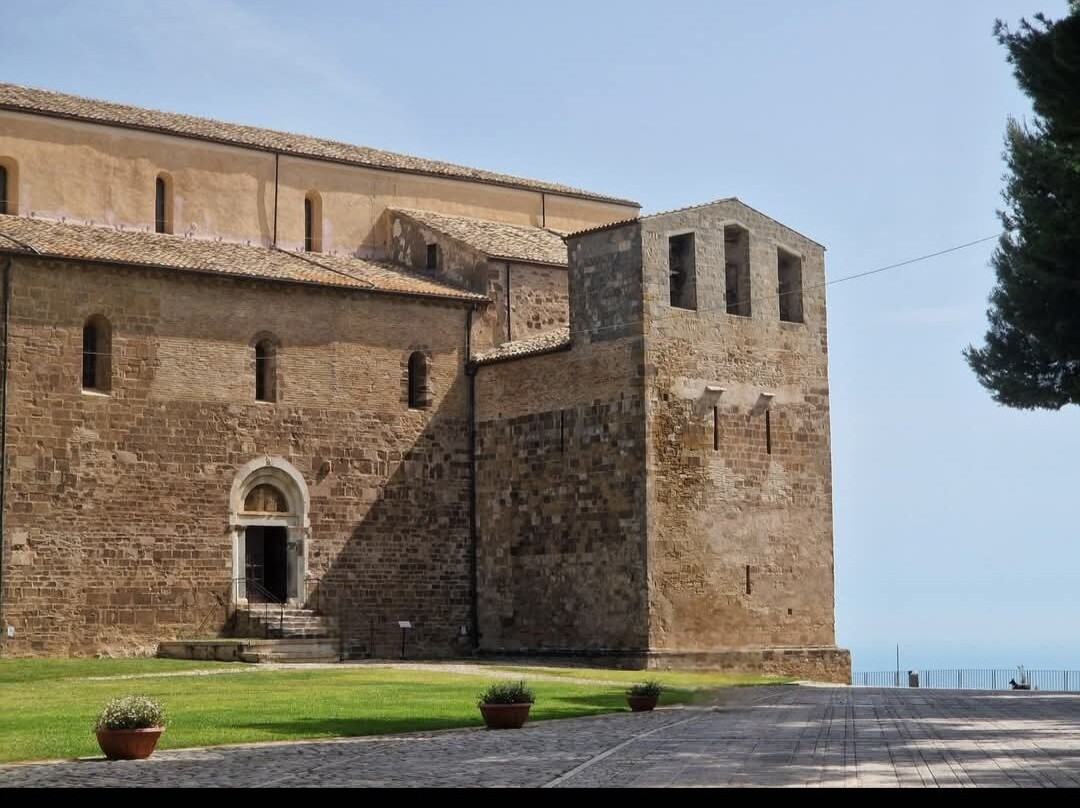 Abbazia di San Giovanni in Venere-Fossacesia必去景点