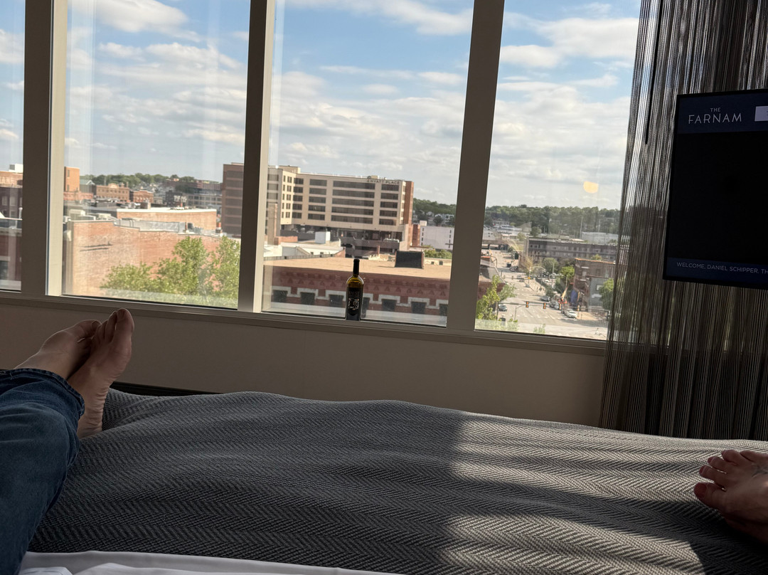 The Farnam, Autograph Collection主图