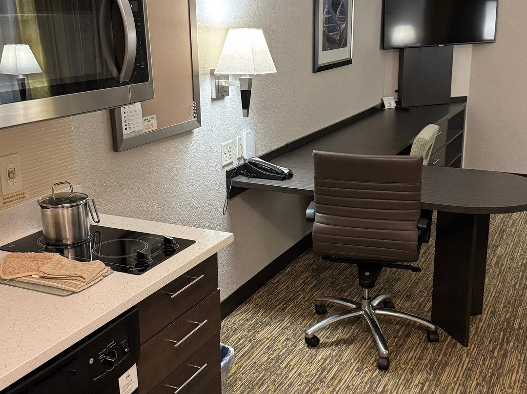 Candlewood Suites Portland-Airport by IHG主图