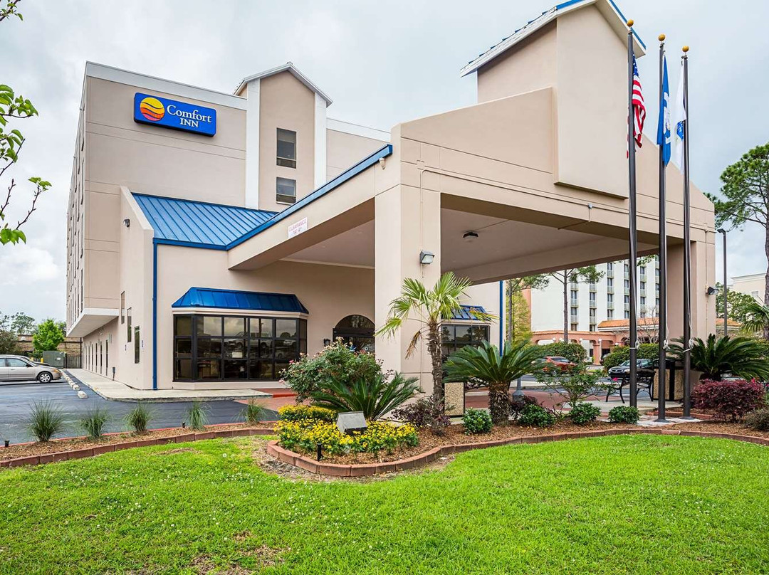 巴顿鲁日康福特茵酒店