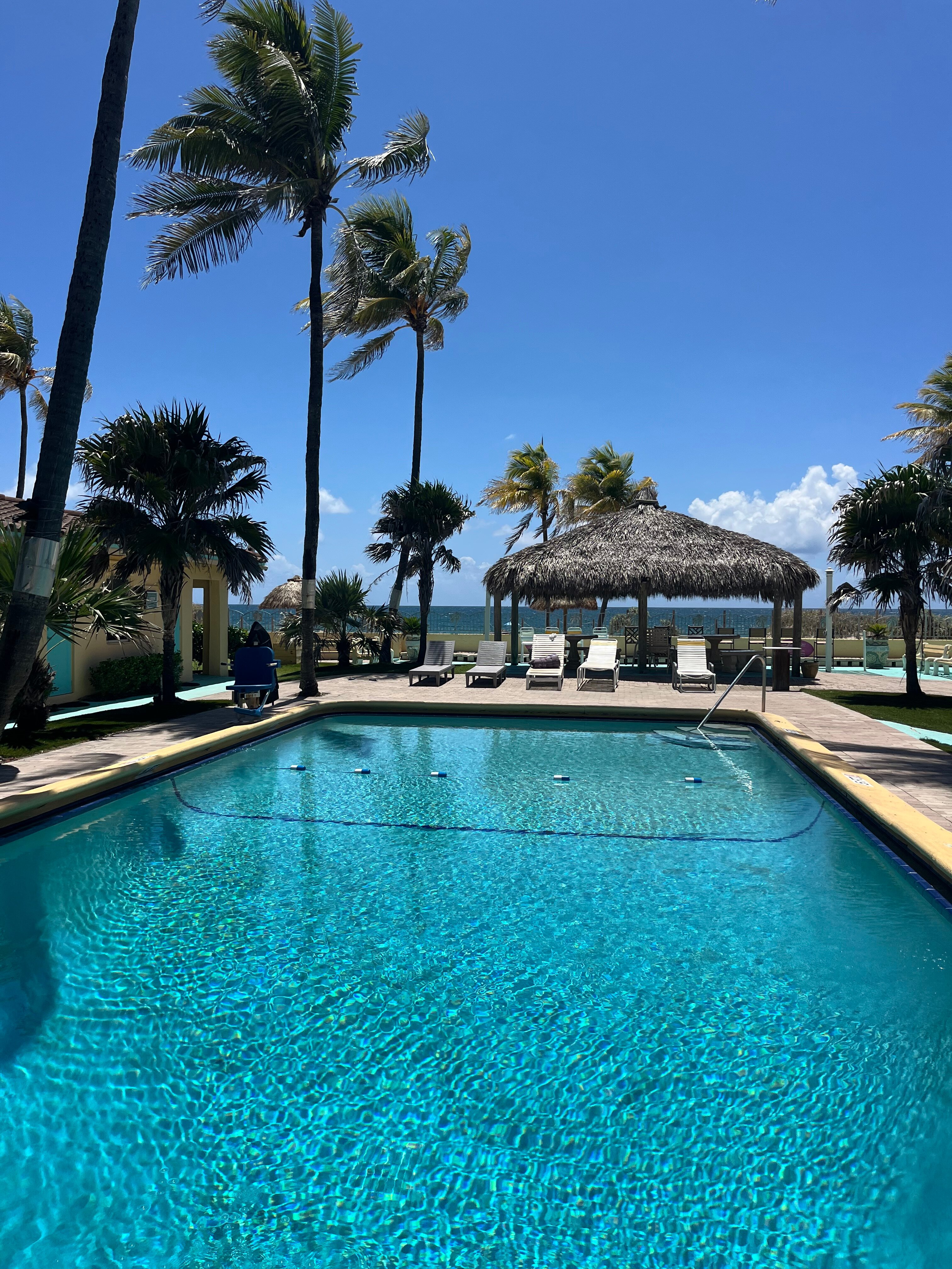 Ebb Tide Oceanfront Resort-官方