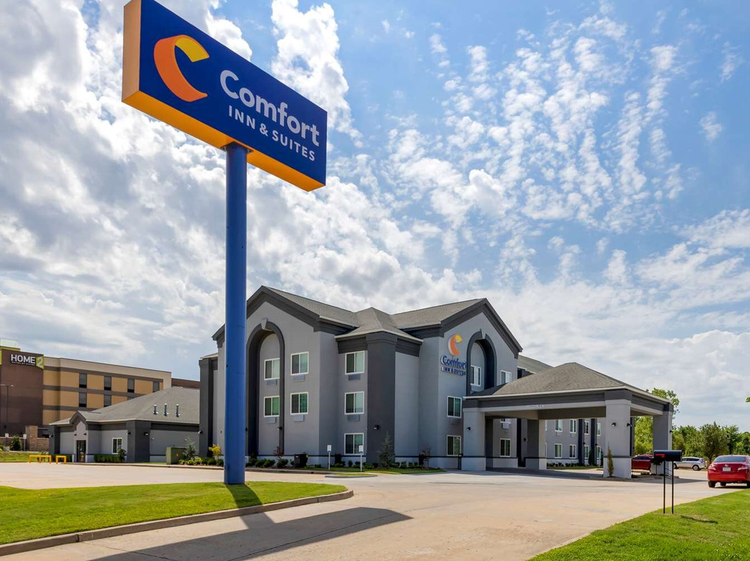 Comfort Inn & Suites