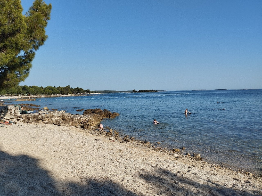 Cuvi Beach-罗维尼必去景点